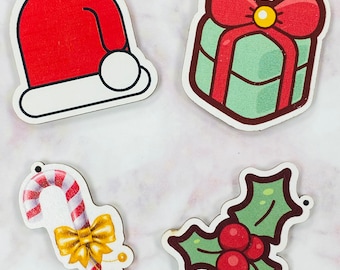 4pcs Wooden Christmas themed charms / pendants - embellishments