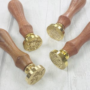 Sello de cera de Navidad, sello festivo, mango de madera con cabeza de latón, sello de sobre, sello de invitación, decoración festiva, sello de cera