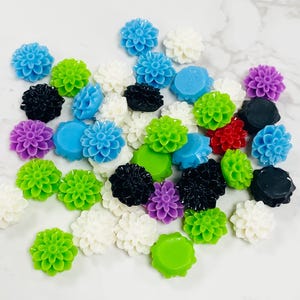 20pcs Resin Flowers Flat back charms, flower Cabochons,  12mm multicoloured plastic Flowers