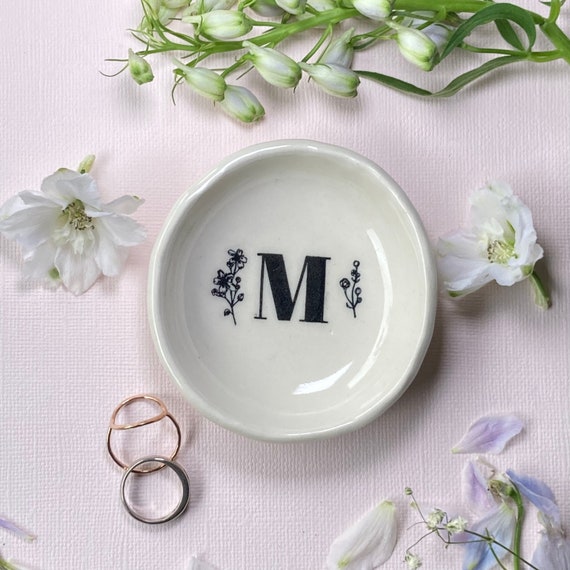 Initial ring best sale holder