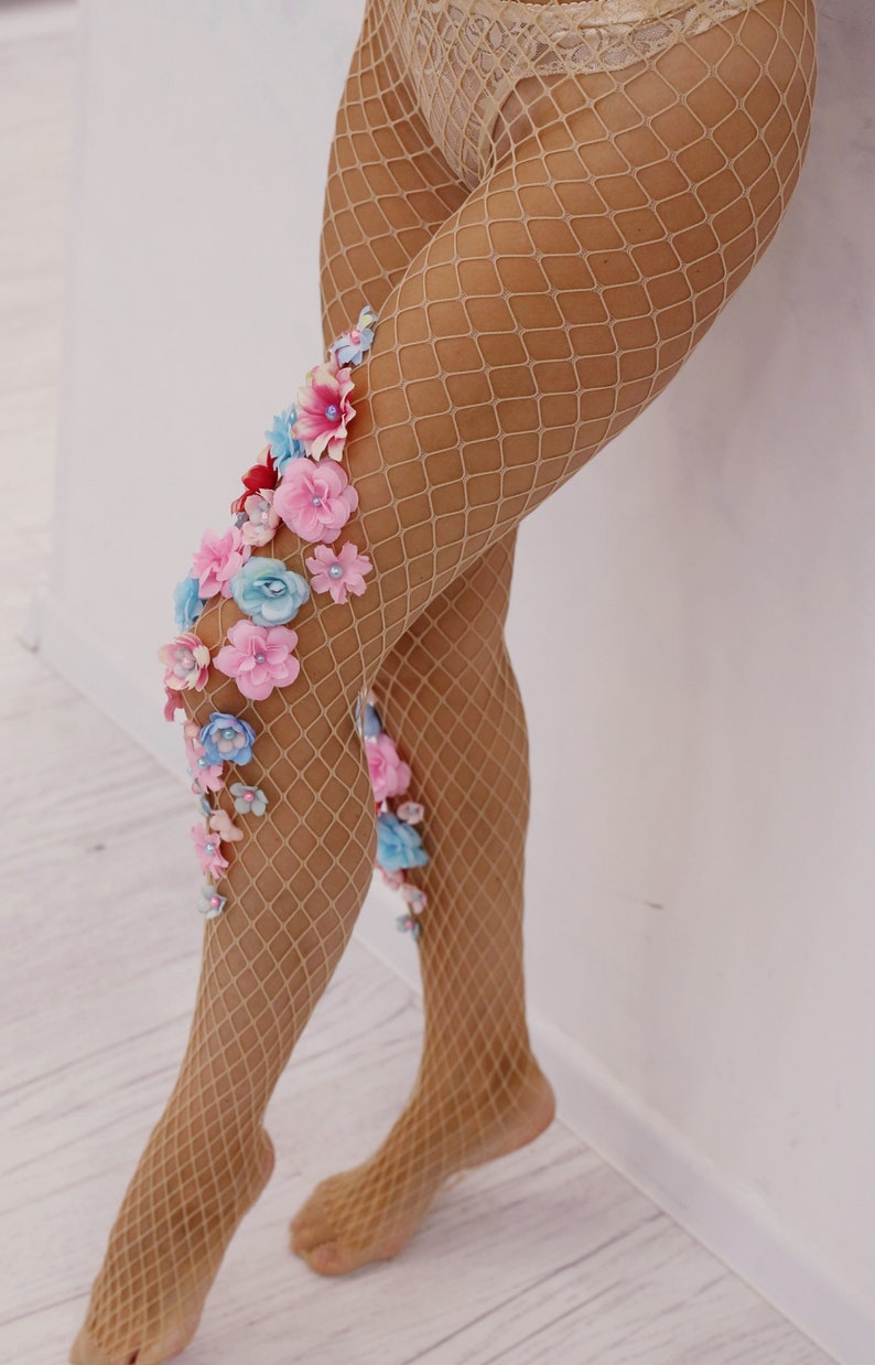 women fish net stockings