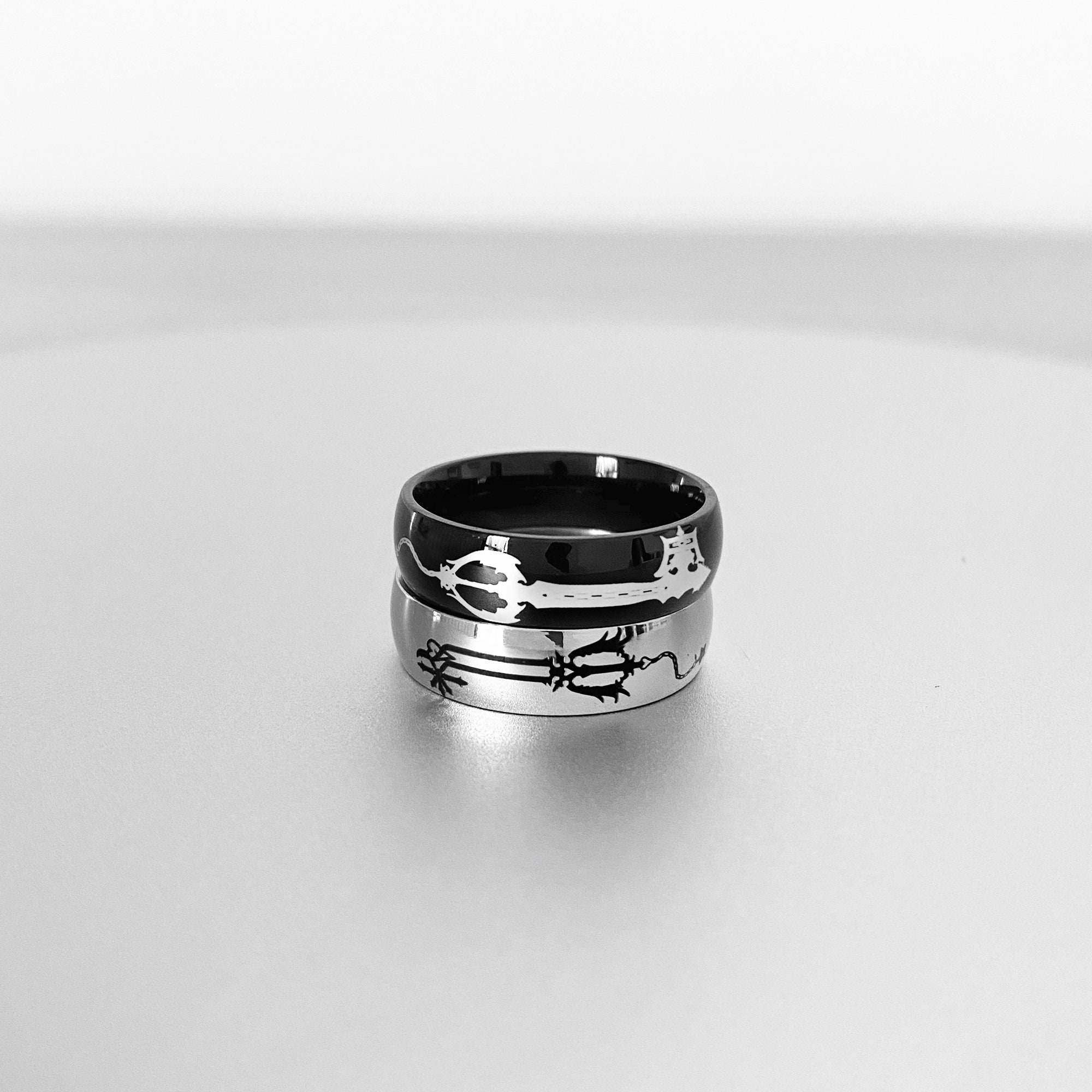 Луна и звезда морровинд амулет. Мтг карта кольца. Анна петрова теплое пространство художник. Oblivion ring. Кольцо забвения.