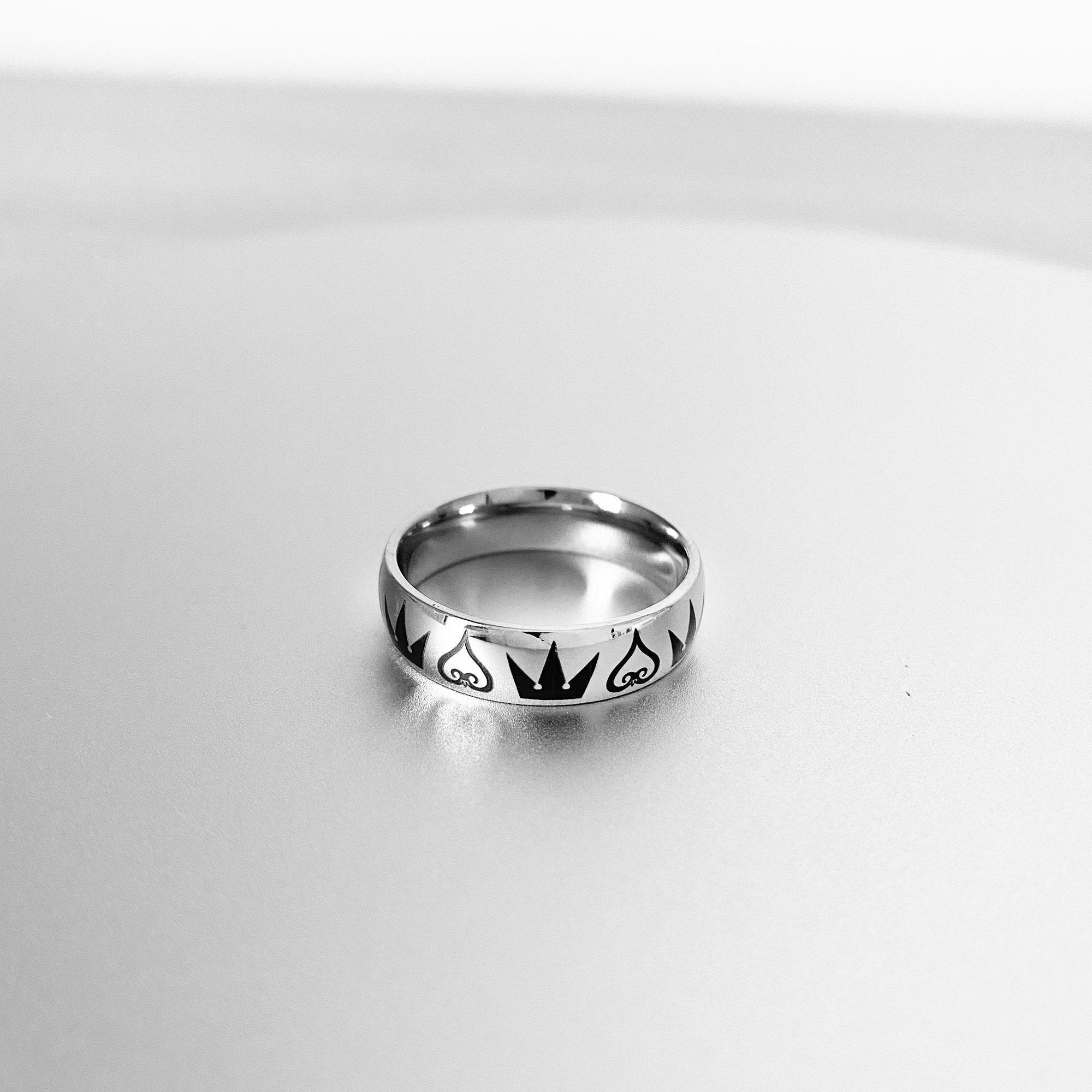 Kingdom hearts crown ring clearance