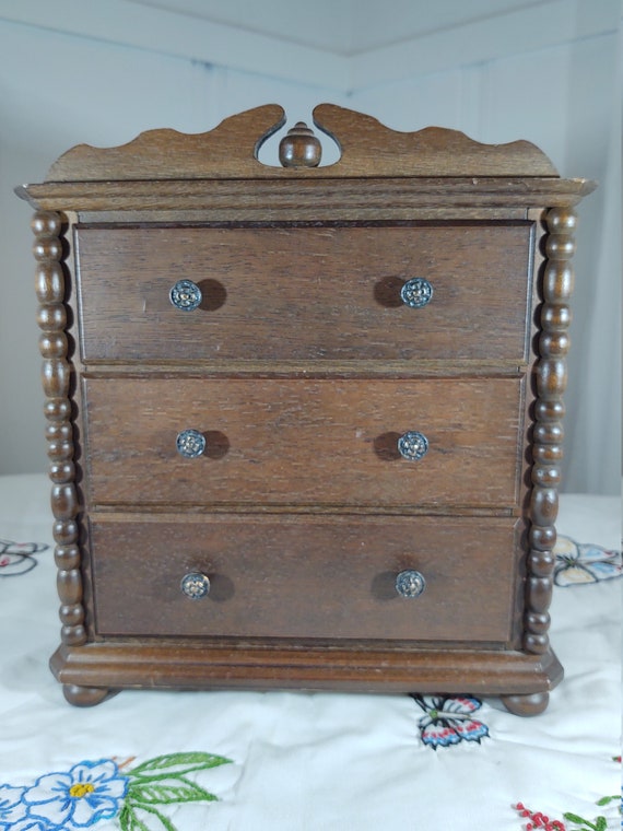 Vintage Jewelry Box Wood Music Box Dresser - image 1