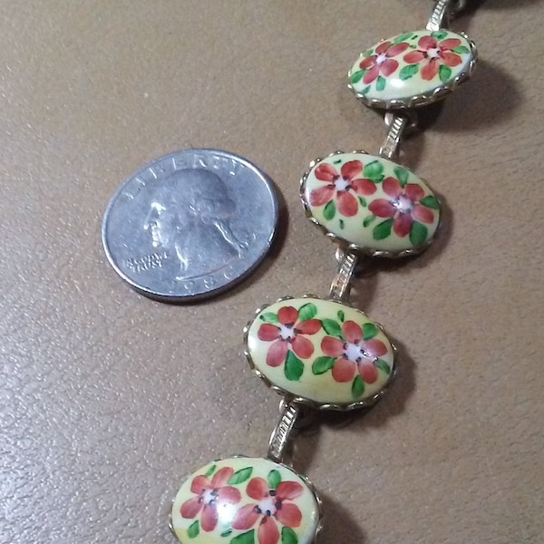 Old Mid-Century Vintage Hand Painted Flowered Medallion Bracelet. 7 Inches Long. 1940's - 1950's.