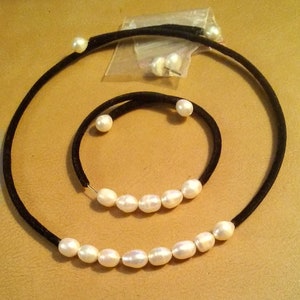 Memory Wire Choker, Bracelet and  Earrings With Faux Pearls.