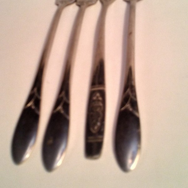 Vintage 4 Mixed Pickle Forks, Cocktail BY Oneida.