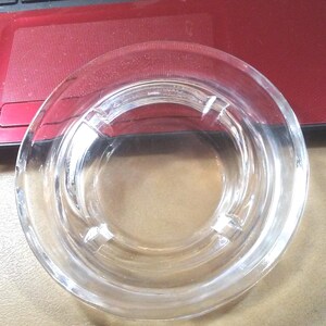 Vintage Modern Round Clear GLass Mid- Century Personal Sized Ashtray.