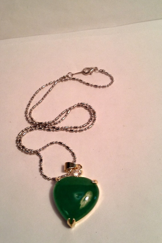 Vintage Apple Green Jade Heart Pendant and Chain. 