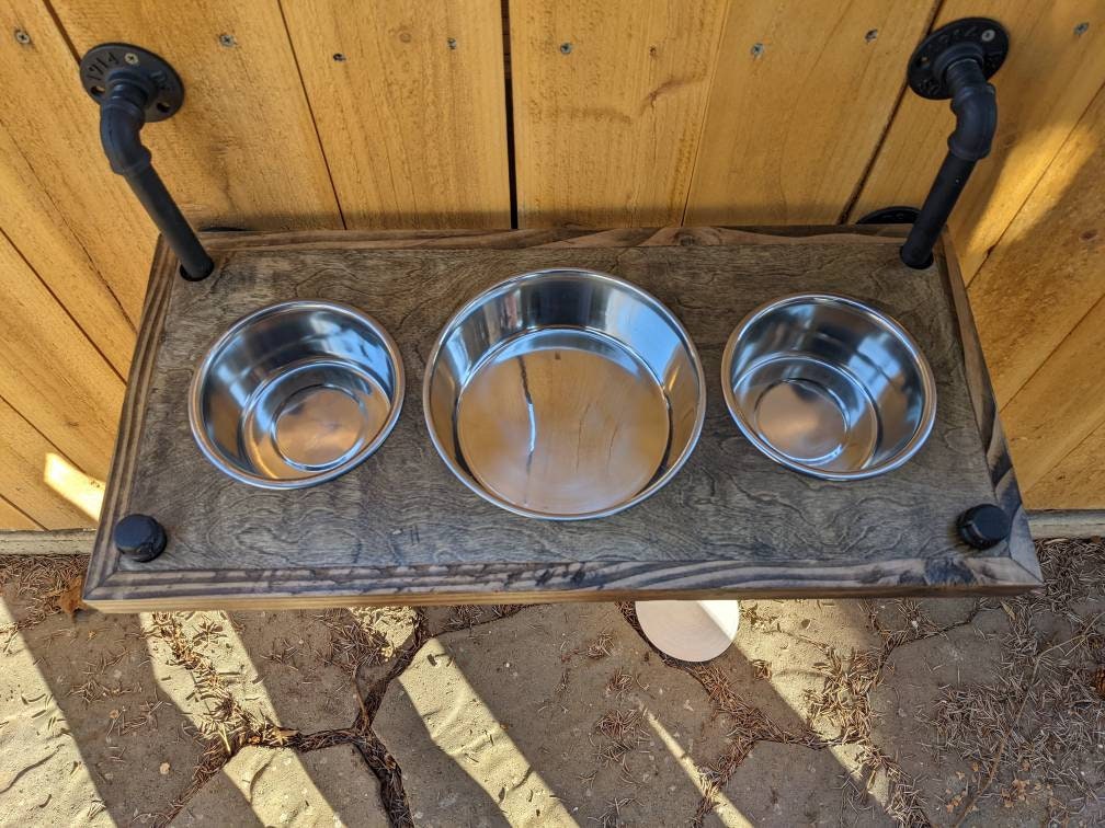Newfoundland Elevated Metal Art Dog Feeder Raised Bowl Holder New Size –  Modern Iron Works