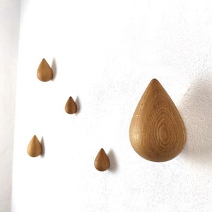 Lot de 5 gouttes en bois, crochets goutte d'eau, cintres en bois de chêne, crochets modernes, suspension murale en chêne, zirben haken