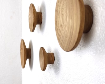 Juego de 5 perchas de madera con forma cóncava, ganchos de pared de nogal, perchas modernas con forma de puntos para toallas y pomos de pared de roble.