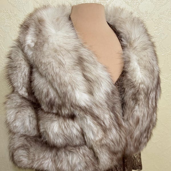 sale 75.00 off Luxurious LARGE Size Norwegian Fox Fur Stole size 12-16 GENUINE Fluffy FOX Fur Stole 50 inch circumference