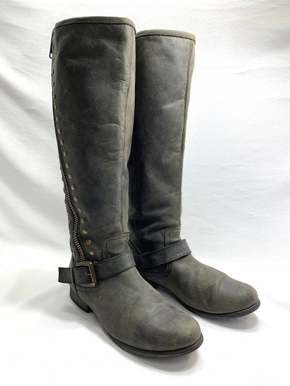 sale 40.00 off ren faire boots Gray Black DISTRES… - image 3