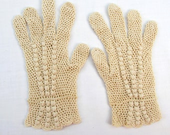 Vintage child size Crochet Gloves cream