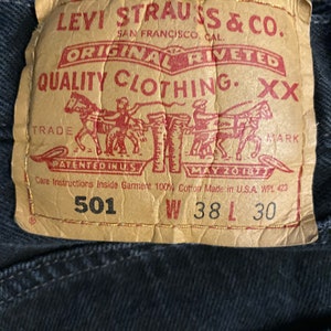 Vtg Levi's 501 Button Fly 38X30 (36X29) High Waist Boyfriends Black Jeans USA. Free Shipping USA.