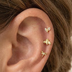 Gold Bee, Dragonfly & Leaf Cartilage Earring Set: 16G/18G Helix Conch Piercings