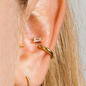 20G Baguette Cut Stud • Cartilage Gold Stud Earrings • conch earrings • tiny studs •  cartilage • helix stud • tragus studs • screw back