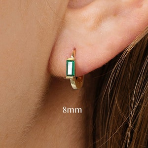 Boucles d'oreilles cartilage saphir 18 g • boucles d'oreilles tragus saphir • petites créoles • boucles d'oreilles cartilage • créole hélicoïdale • petit créole