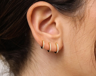 Tiny Hoop Earrings • Huggie Hoop Earrings • elevado jewelry • gift ready • gift for her • gift for mom • gift set
