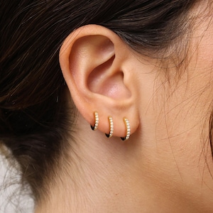 Petites créoles • Boucles d'oreilles Huggie • bijoux elevado • cadeau prêt • cadeau pour elle • cadeau pour maman • coffret cadeau