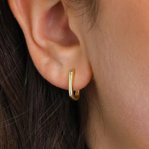 Link Hoop Earrings • statement hoop earrings •  gold huggie hoop earrings • lightweight earrings • minimalist earrings