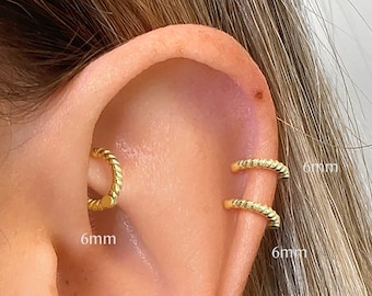 Twisted Rope Cartilage Huggie Hoop Earrings • clicker cartilage hoop • cartilage • tragus • helix • hoop earrings • minimalist earrings