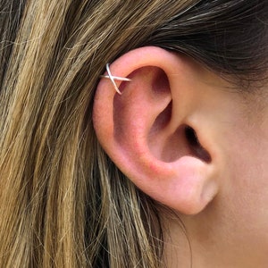 Criss cross 2025 ear cuff