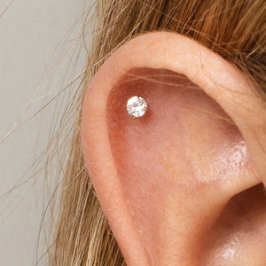 20G Prong Cartilage Gold Stud Earring • conch earrings • tiny stud earring •  cartilage stud • helix stud • tragus studs • screw back