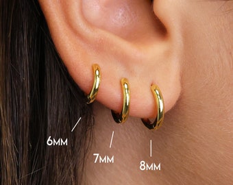 Round Huggie Hoop Earrings • dainty simple hoop earrings • cartilage hoop • gold conch hoop • small helix hoop • huggie earring  tragus hoop