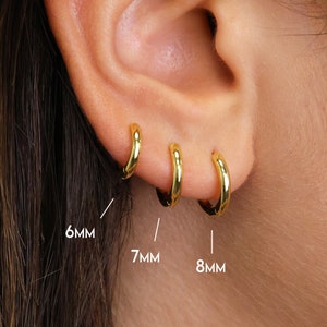 Round Huggie Hoop Earrings • dainty simple hoop earrings • cartilage hoop • gold conch hoop • small helix hoop • huggie earring  tragus hoop