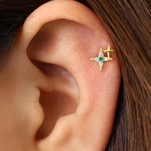 Pendiente de labio con parte posterior plana en forma de estrella diminuta de esmeralda de 20 G/18 G/16 G • Plata de ley • Pendiente de trago con estrella • Pendiente de parte posterior plana • Pendiente de hélice • Pendiente de caracola