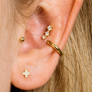 Puces d'oreilles vissées cartilage petit grimpeur 20 g • boucles d'oreilles délicates en cz • petites boucles d'oreilles en or • bijoux elevado • minimaliste