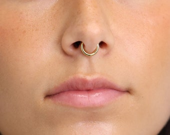 Simple Gold Hoop Earring, Nose Ring, Conch Hoop, Septum Ring, 16G/18G/20G Solid Clicker Hoops • Nose Piercing • Tragus Hoop • Rook Hoop