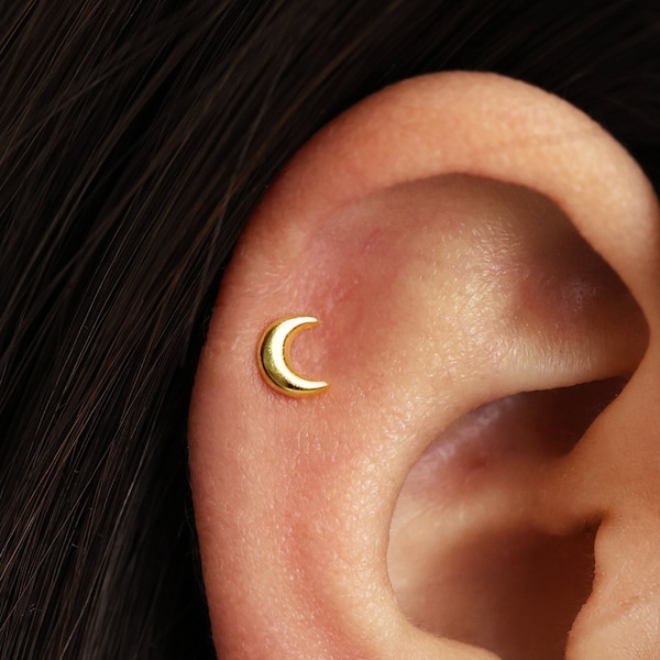 20G Tiny Moon Cartilage Flat Back Labret Stud • moon stud earrings • tragus• flat back earring • helix • conch earring • cartilage