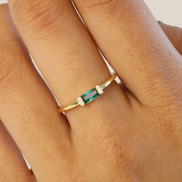 Emerald Baguette Dainty Stacking Ring • Simple Gold Minimalist Ring • Sterling Silver Ring • Simple Emerald Ring • Thin Delicate Ring Gift