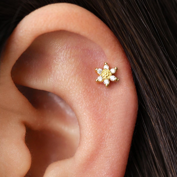 Sunflower Cartilage Stud • flat back labret • helix earring • 16G/18G/20G • elevado jewelry