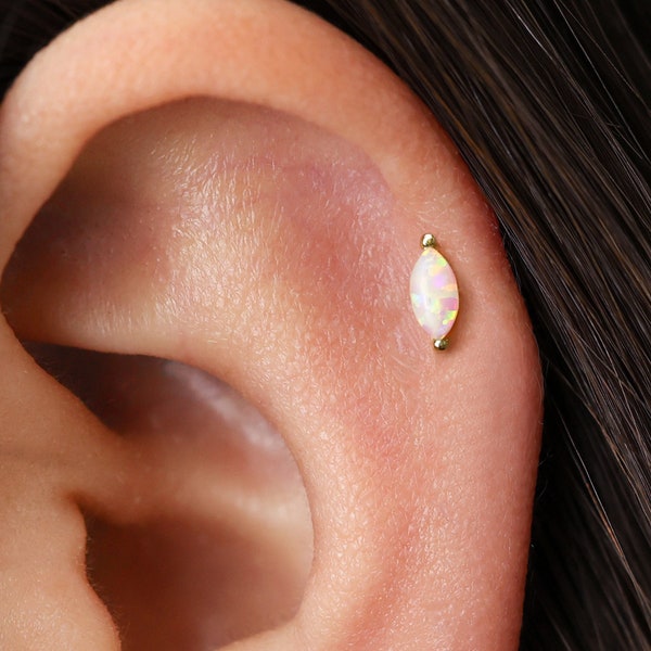 Labret délicat à dos plat, opale blanche 18 g/16 g • clou de tragus • piercing en hélice • boucle d'oreille en cartilage • bijoux minimalistes