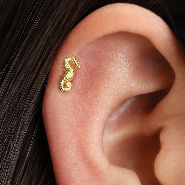 18G Seahorse Cartilage Flat Back Labret Stud • cute stud earrings • tragus stud • flat back earring • helix • conch earring • cartilage