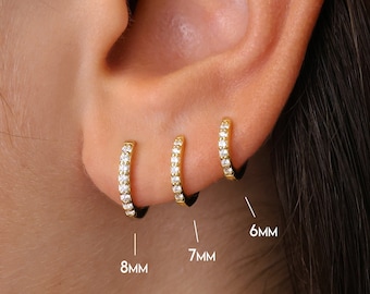 Huggie Hoop Earrings • simple everyday earrings • elevado jewelry • minimalist earrings