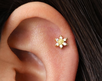 Sunflower Cartilage Stud • flat back labret • helix earring • 16G/18G/20G • elevado jewelry