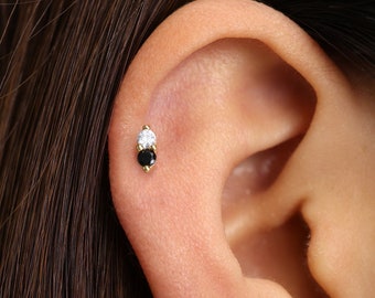 18G/16G Black Onyx Contrasting Flat Back Labret Stud • helix piercing • tragus stud • cartilage earring