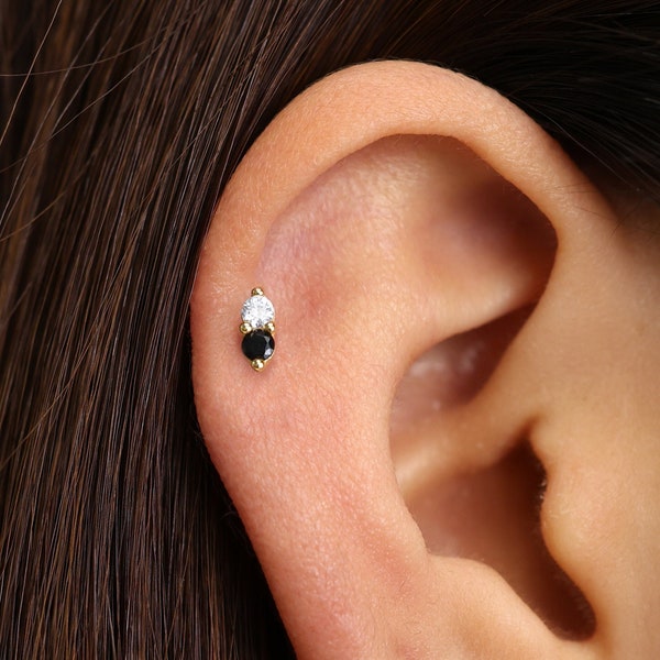 18G/16G Black Onyx Contrasting Flat Back Labret Stud • helix piercing • tragus stud • cartilage earring