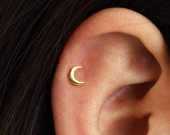 20G Tiny Moon Cartilage Flat Back Labret Stud • moon stud earrings • tragus• flat back earring • helix • conch earring • cartilage