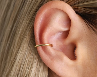 Simple Band Ear Cuff • ear cuff no piercing • gold ear cuff • ear cuff non pierced • fake helix piercing • silver ear cuffs • fake piercings