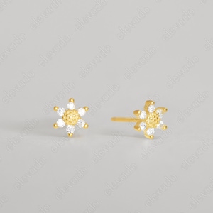 Tiny Sunflower Studs Earrings • Gold Earrings • tiny stud earrings • minimalist earrings • Valentine&#39;s Day gift • Flower studs
