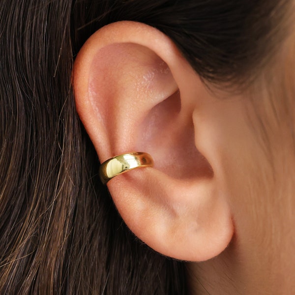 Thick Conch Hoop Earring • conch ear cuff no piercing • gold ear cuff • ear cuff non pierced • conch cuff • huggie hoop earrings