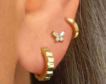 Mini Gold Butterfly Minimalist Stud Earring**Tiny Butterfly Earring**Geometric Earrings**Everyday Stud**Bridesmaid Gift for Her**Unique Gift