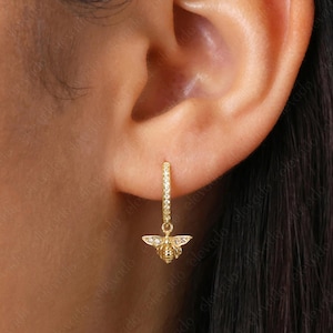 Bee Hoop Earrings • charm hoops • huggie earrings • bee hoop earrings • delicate earrings • minimalist hoops • minimalist tiny charm