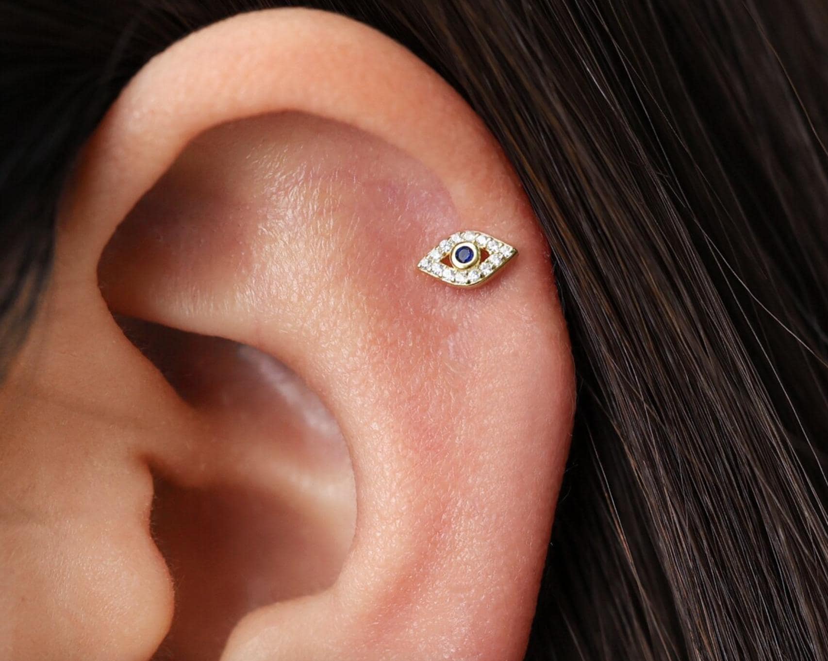18G/16G Tiny Evil Eye Internally Threaded Labret Stud • Cartilage Earring • Tragus • Conch Stud • Cartilage Stud • Flat back Labret
